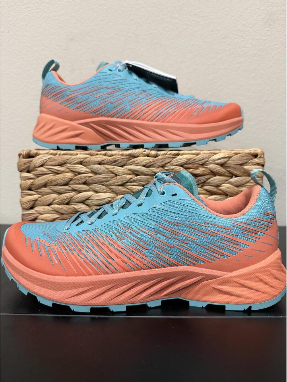 Size 9.5 - Lowa Women’s Amplux Trail